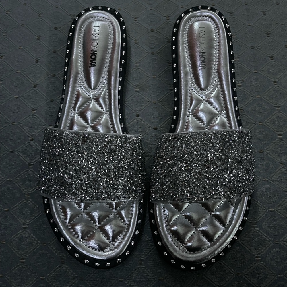 Glitter slides beautiful for the summer.